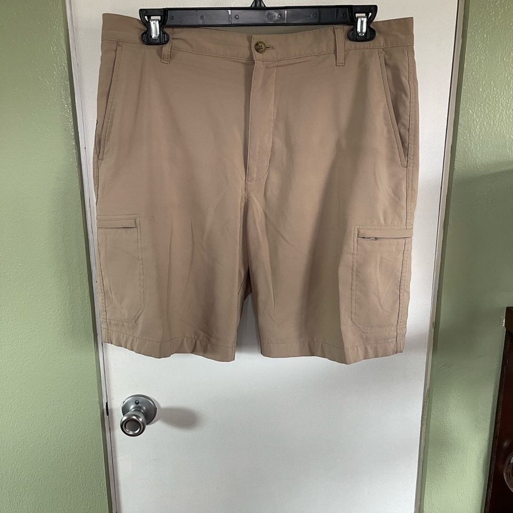 Chaps Tan Men's Cargo Shorts